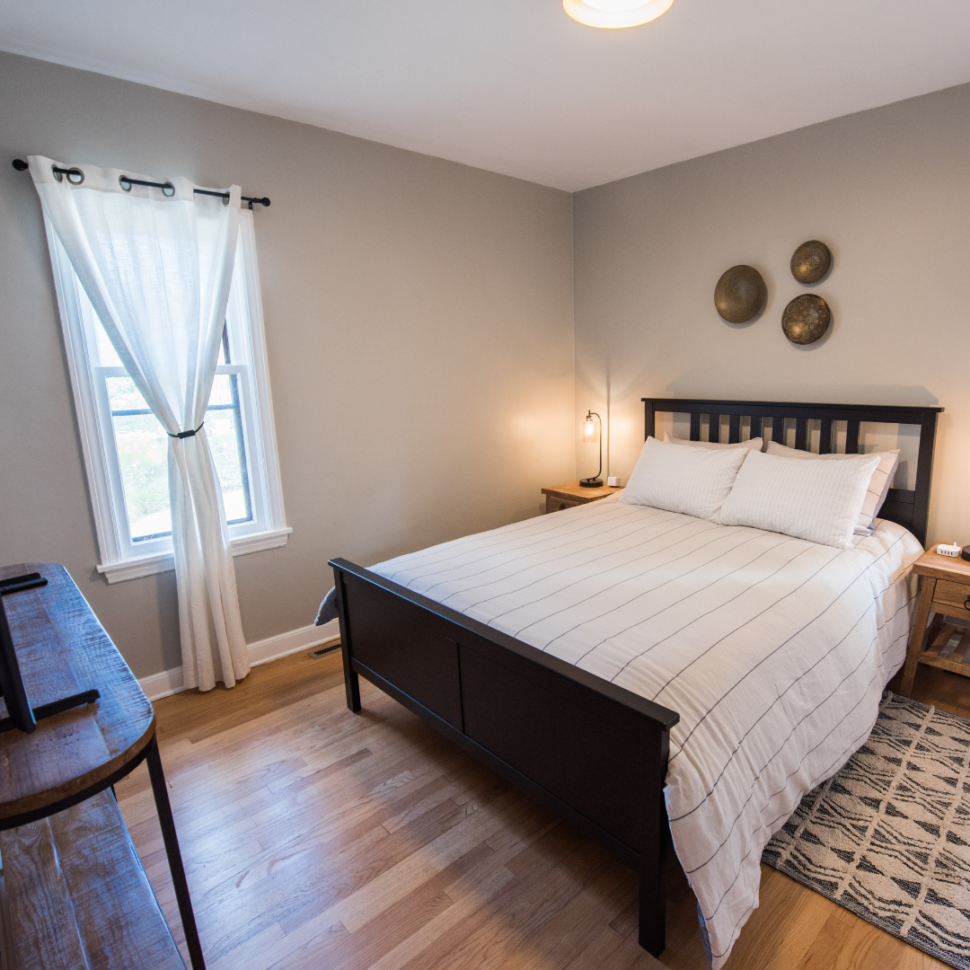 Second queen bedroom